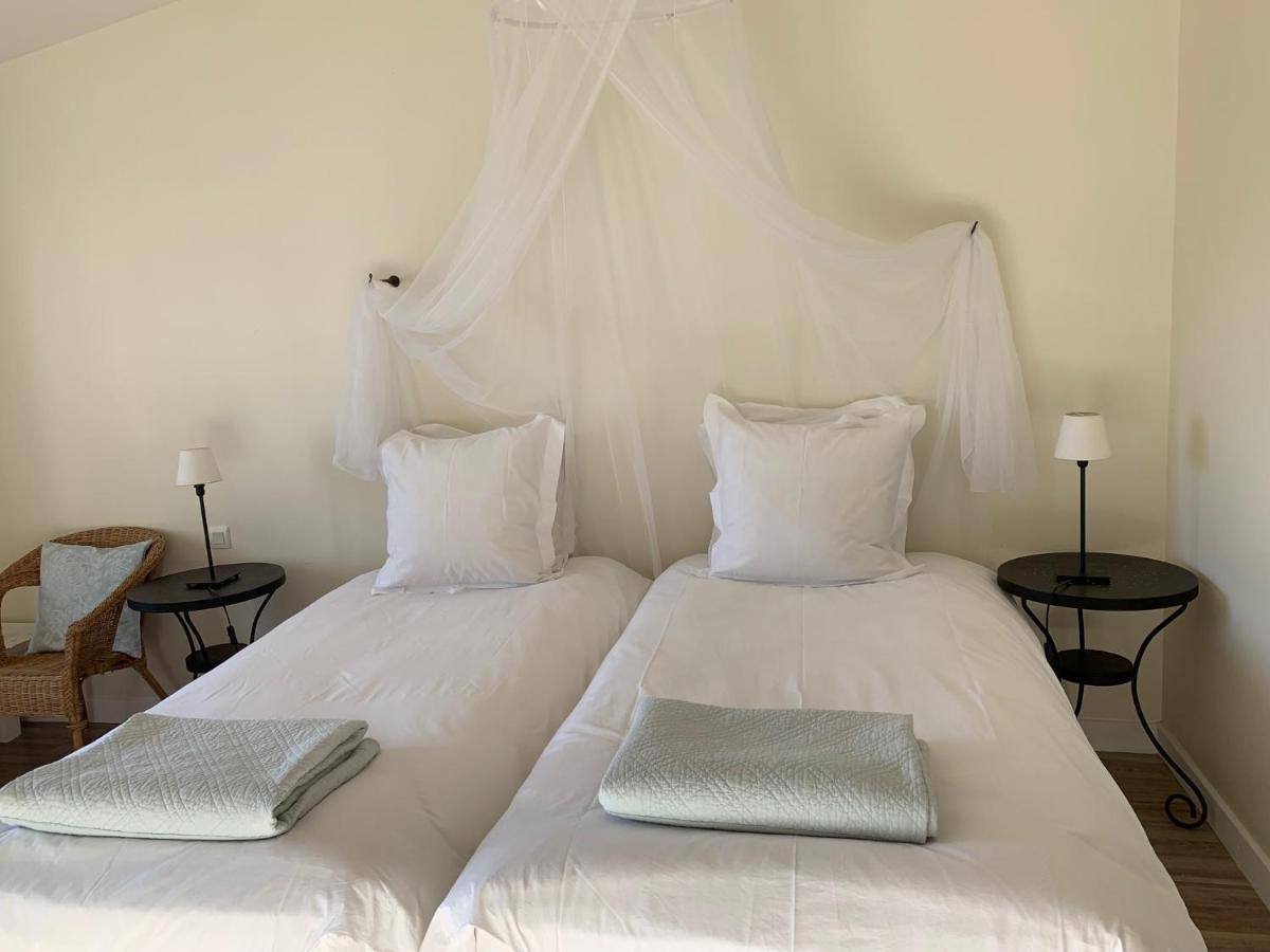 Le Four A Pain Hotel Saint-Jean-dʼAngély Екстериор снимка